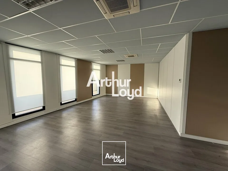 Bureaux 107.84 m² à louer Capitou - Fréjus