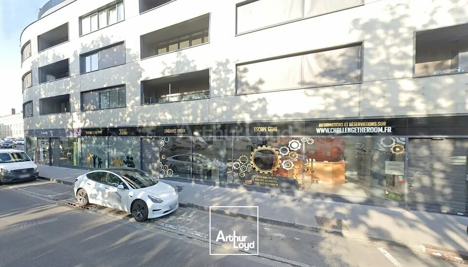 LOCAL COMMERCIAL à VENDRE de 368 m²