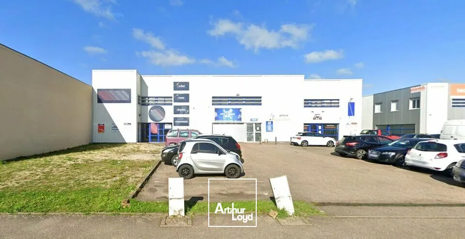 LOCAL COMMERCIAL à LOUER de 363 m²