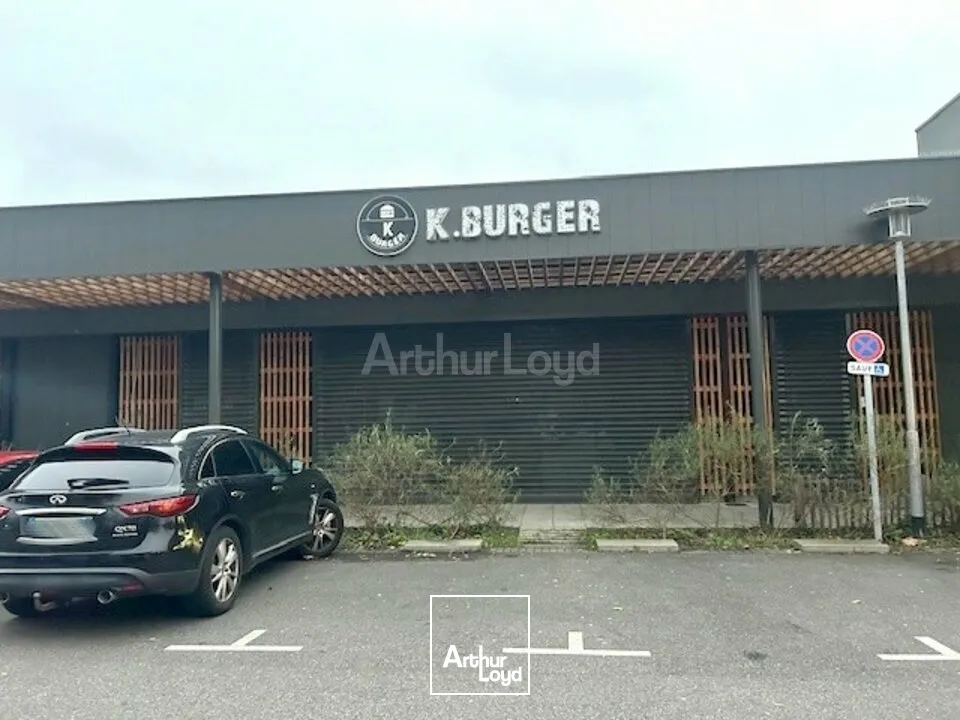 LOCAL COMMERCIAL à LOUER de 99 m²