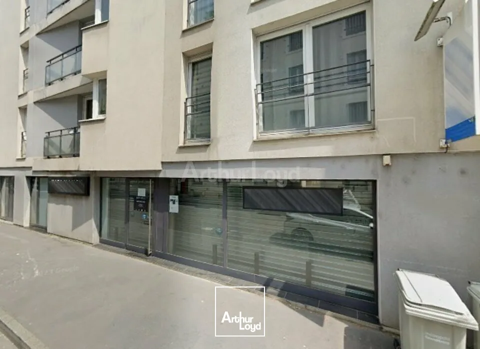 LOCAL COMMERCIAL à VENDRE de 216 m²