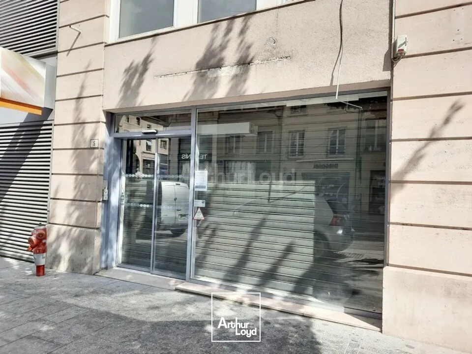 LOCAL COMMERCIAL à LOUER de 116 m²