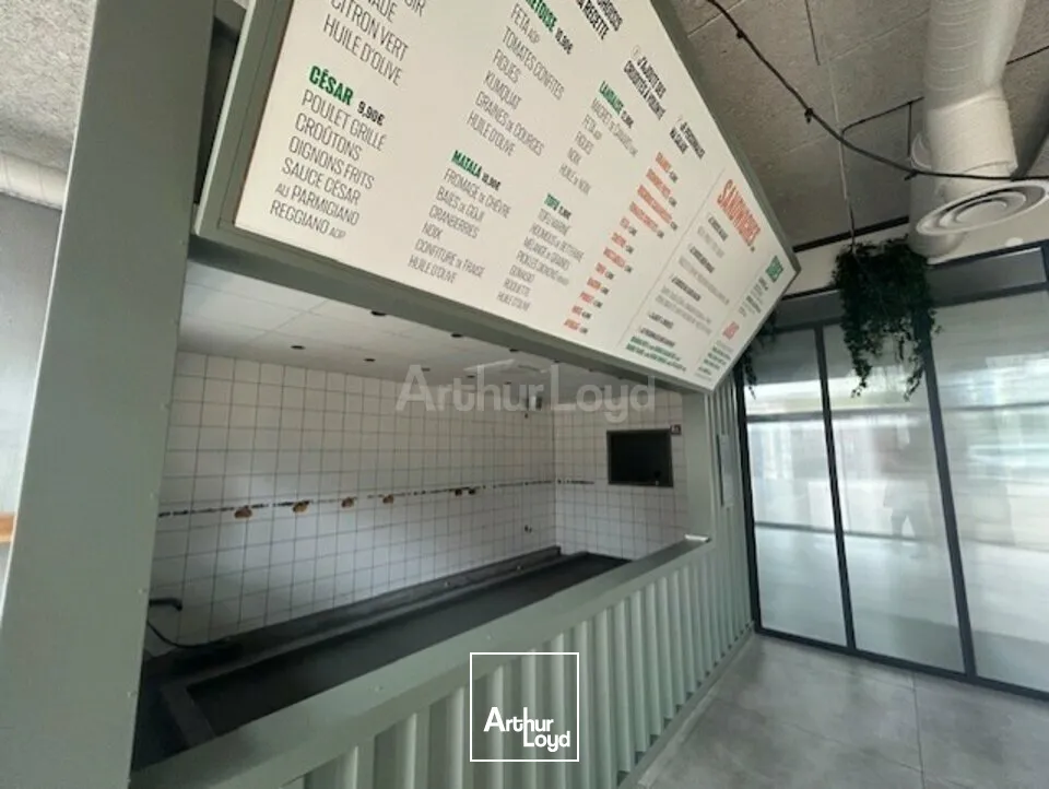 LOCAL COMMERCIAL à LOUER de 159 m²