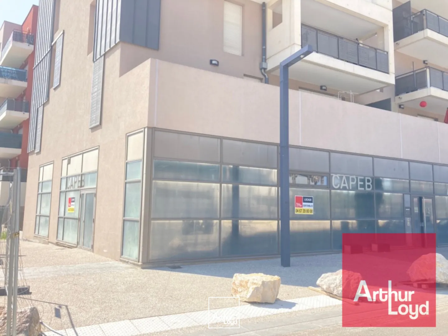 LOCAUX COMMERCIAUX - MONTPELLIER NORD - 518 M2 DIVISIBLES 