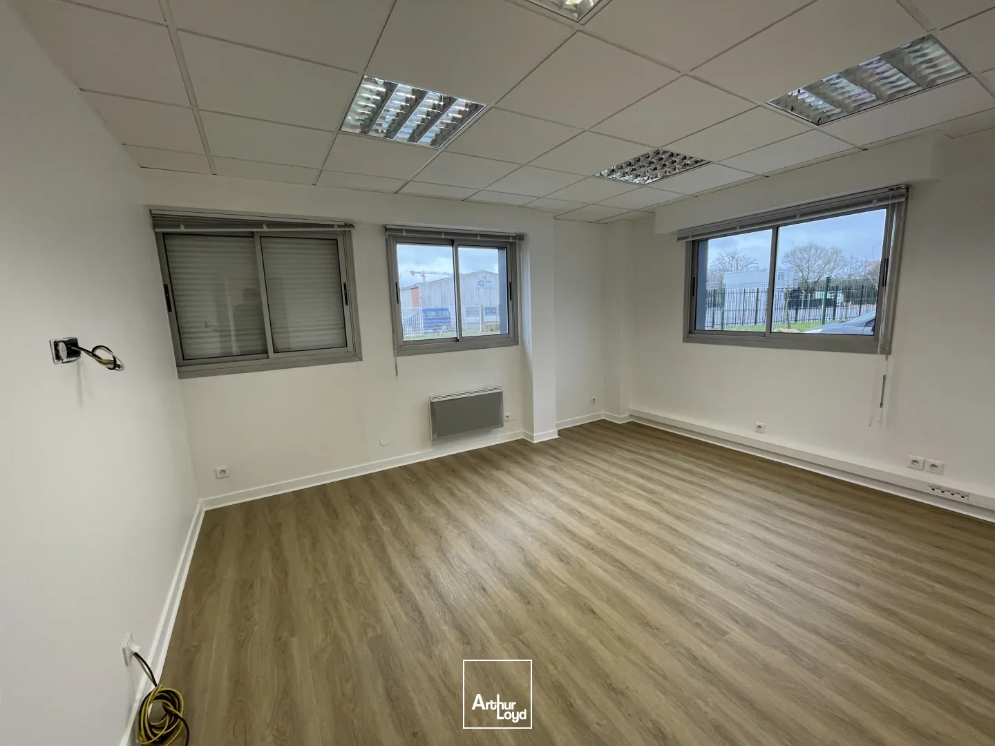 BUREAUX À LOUER-78 M²-LA CHAPELLE SUR ERDRE