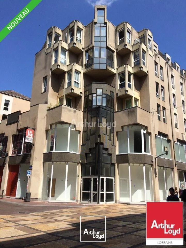 LOCAL COMMERCIAL à LOUER de 51 m²