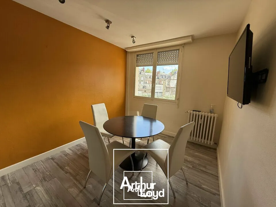 Plateau de bureaux de 103 m²  Cur de ville avec parkings sécurisés