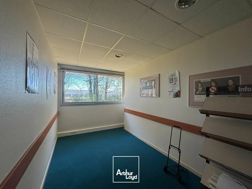 À LOUER  Plateau de bureaux 218 m²  Zone Graham Bell (La Roche-sur-Yon)