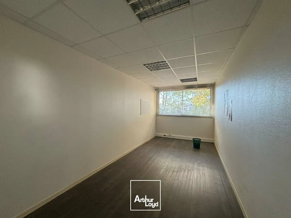 À LOUER  Plateau de bureaux 218 m²  Zone Graham Bell (La Roche-sur-Yon)
