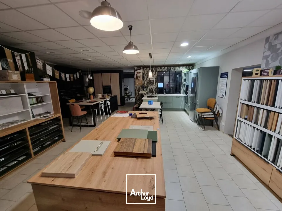 LOCAL PROFESSIONNEL A LOUER PARTHENAY