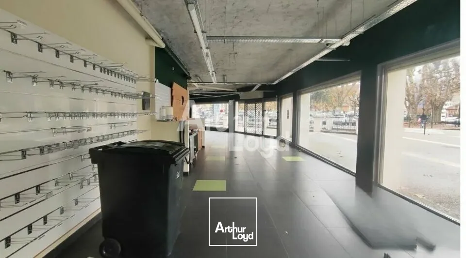 Local Commercial en centre ville d'Aix-les-Bains (73100)