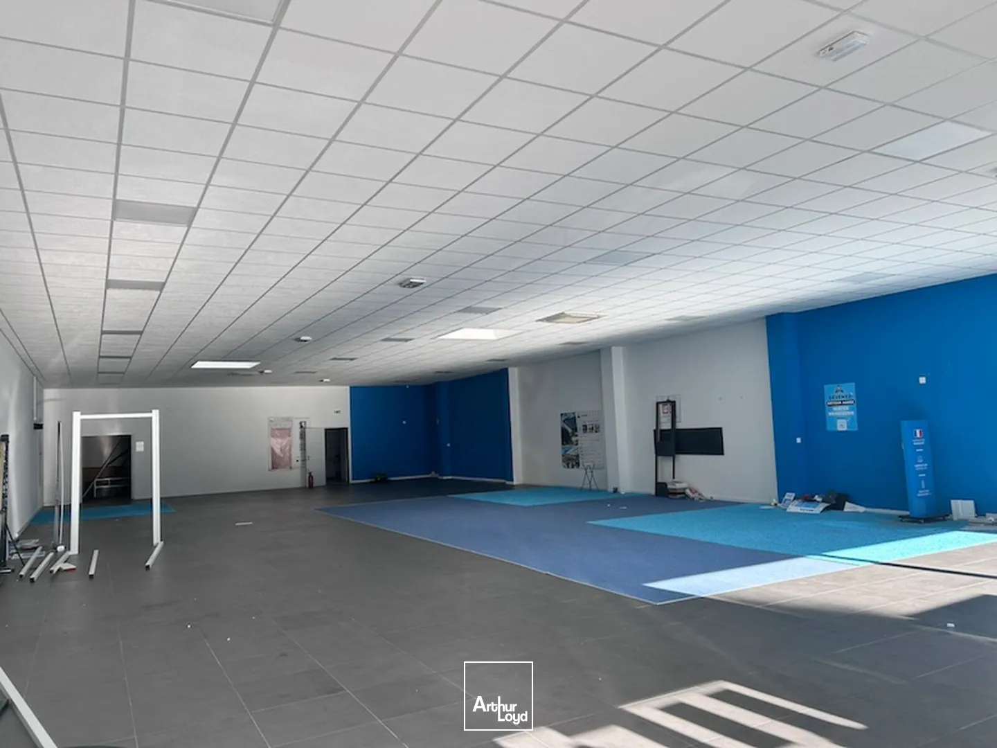 BOURG EN BRESSE - LOCAL COMMERCIAL - VISIBILITE COMMERCIALE