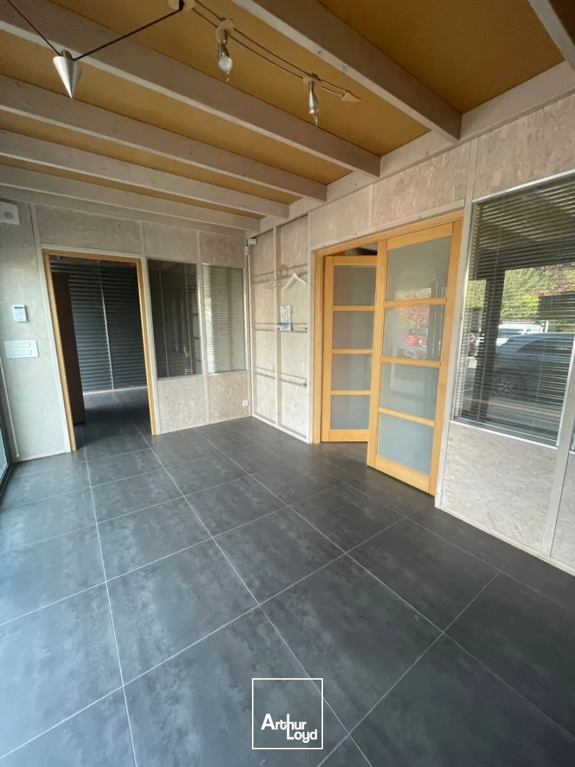 A LOUER - LOCAL COMMERCIAL 57 M² - PLESCOP