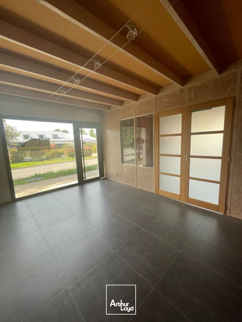 A LOUER - LOCAL COMMERCIAL 57 M² - PLESCOP