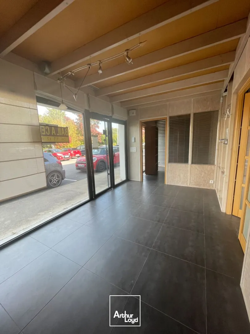 A LOUER - LOCAL COMMERCIAL 57 M² - PLESCOP