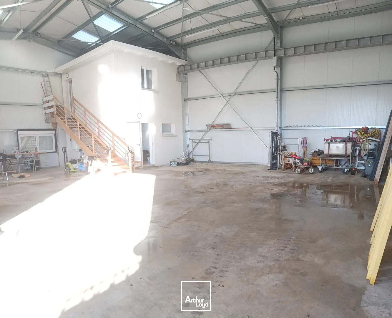 Local d'activité de 185m2