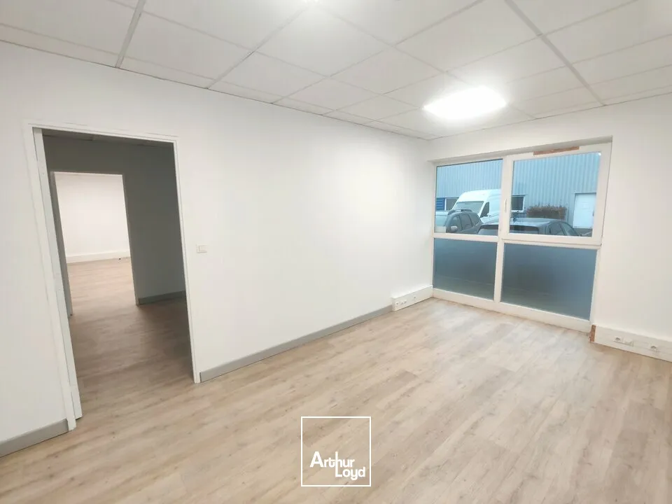 A Louer - Un ensemble 2 locaux d'activités mitoyens non séparés de 540m2 avec bureaux à Cormontreuil