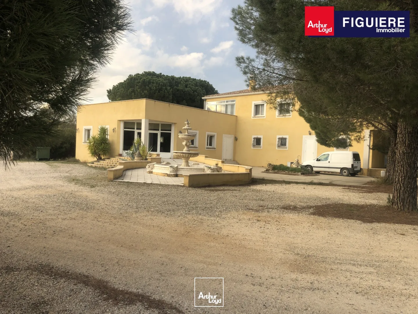 BATIMENT A VENDRE ZONE DU TUBE