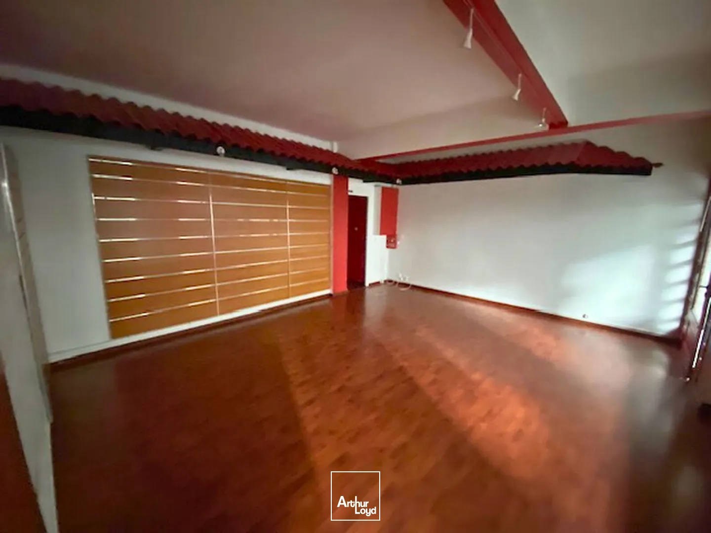 CESSION DE BAIL LOCAL COMMERCIAL 39 M² BAS DE SIAM