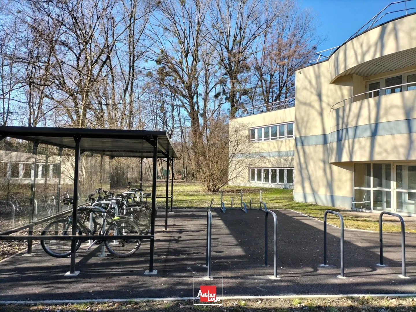 BUREAUX A LOUER MEYLAN INOVALLEE 983m² AVEC PARKING COMPRIS