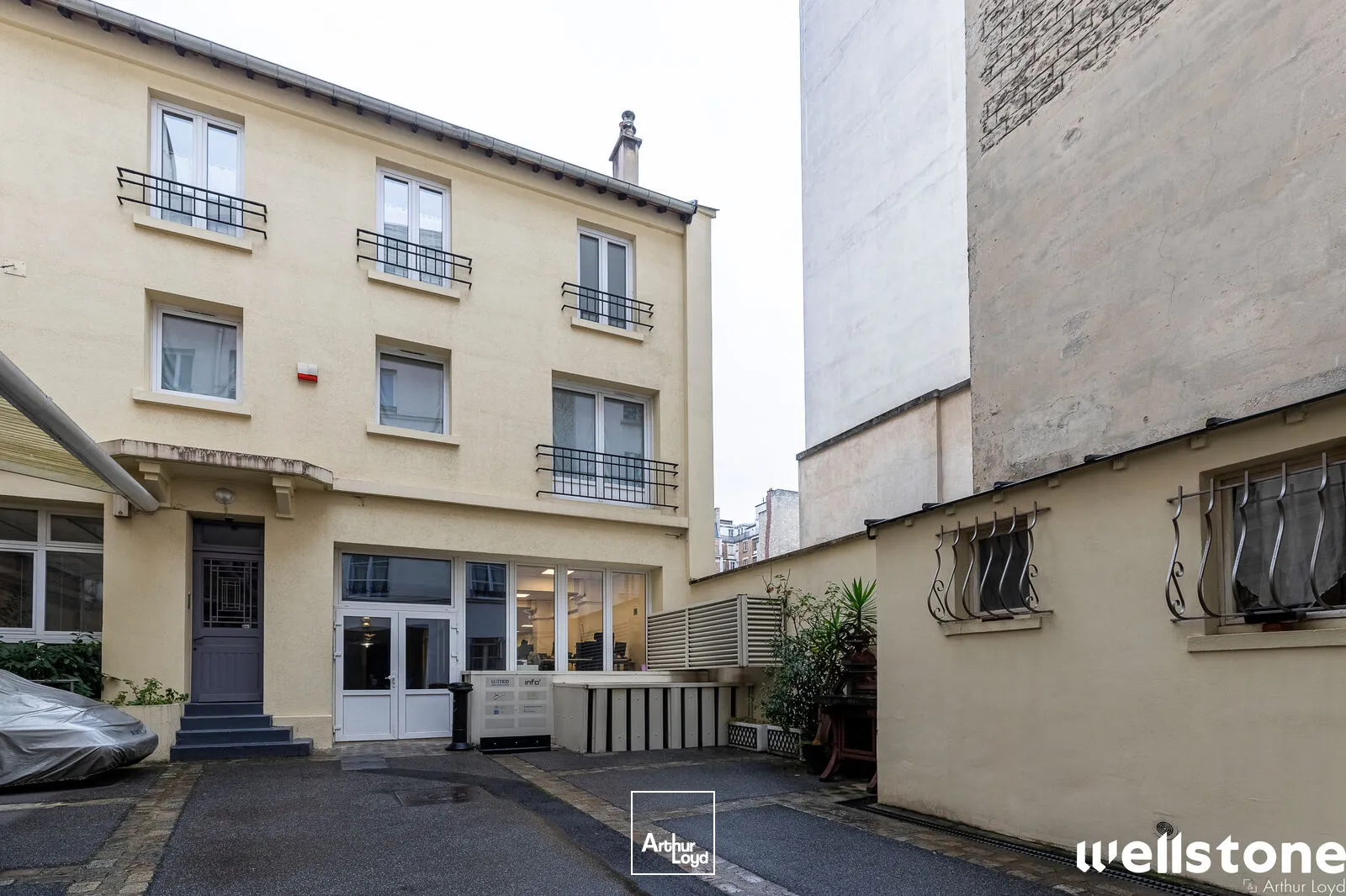 Bureaux à louer à PARIS 75006