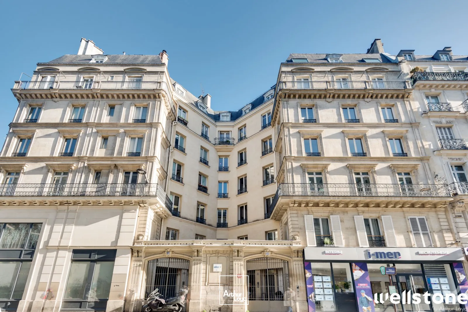 Bureaux à louer à PARIS 75008