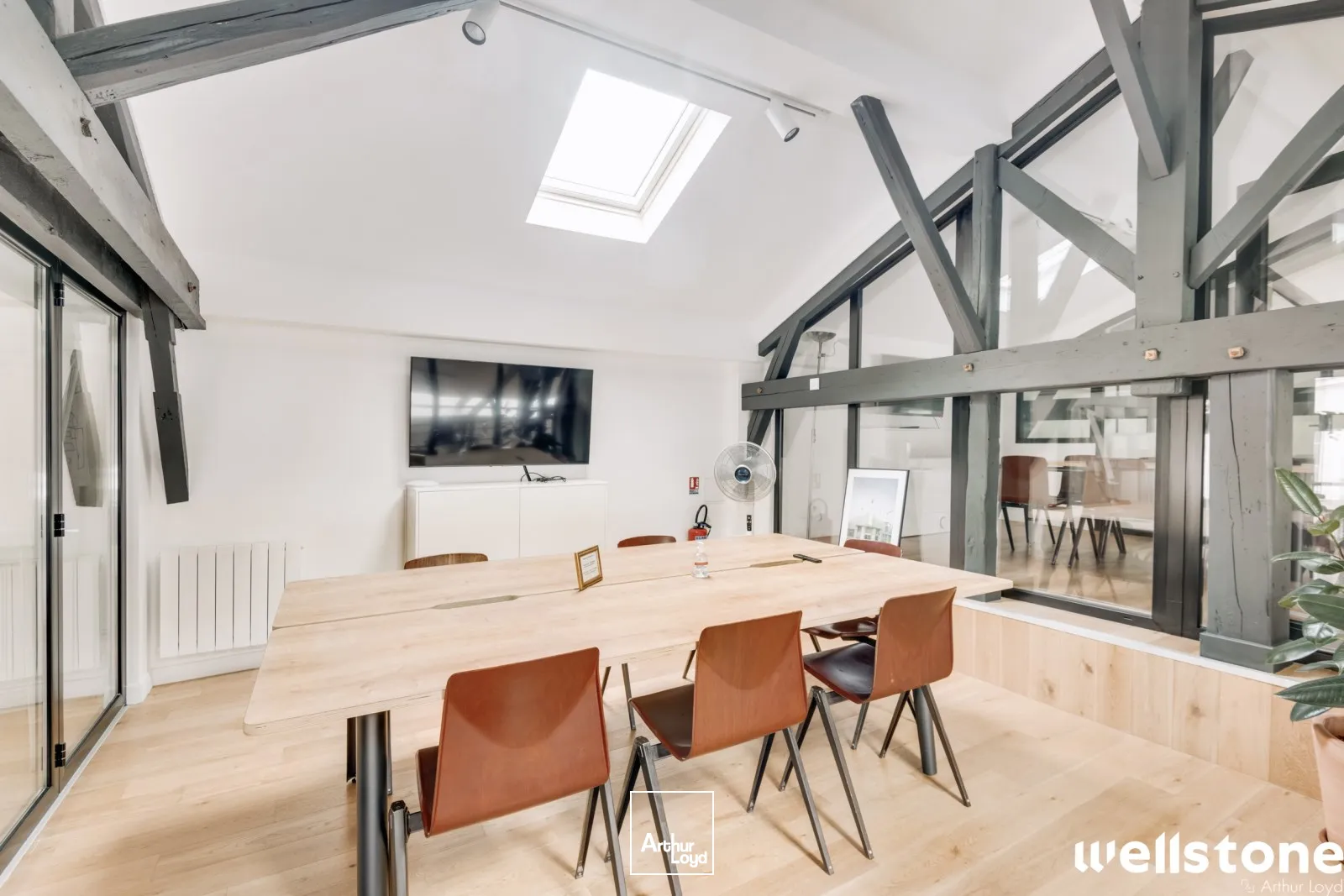 Bureaux à louer à PARIS 75011