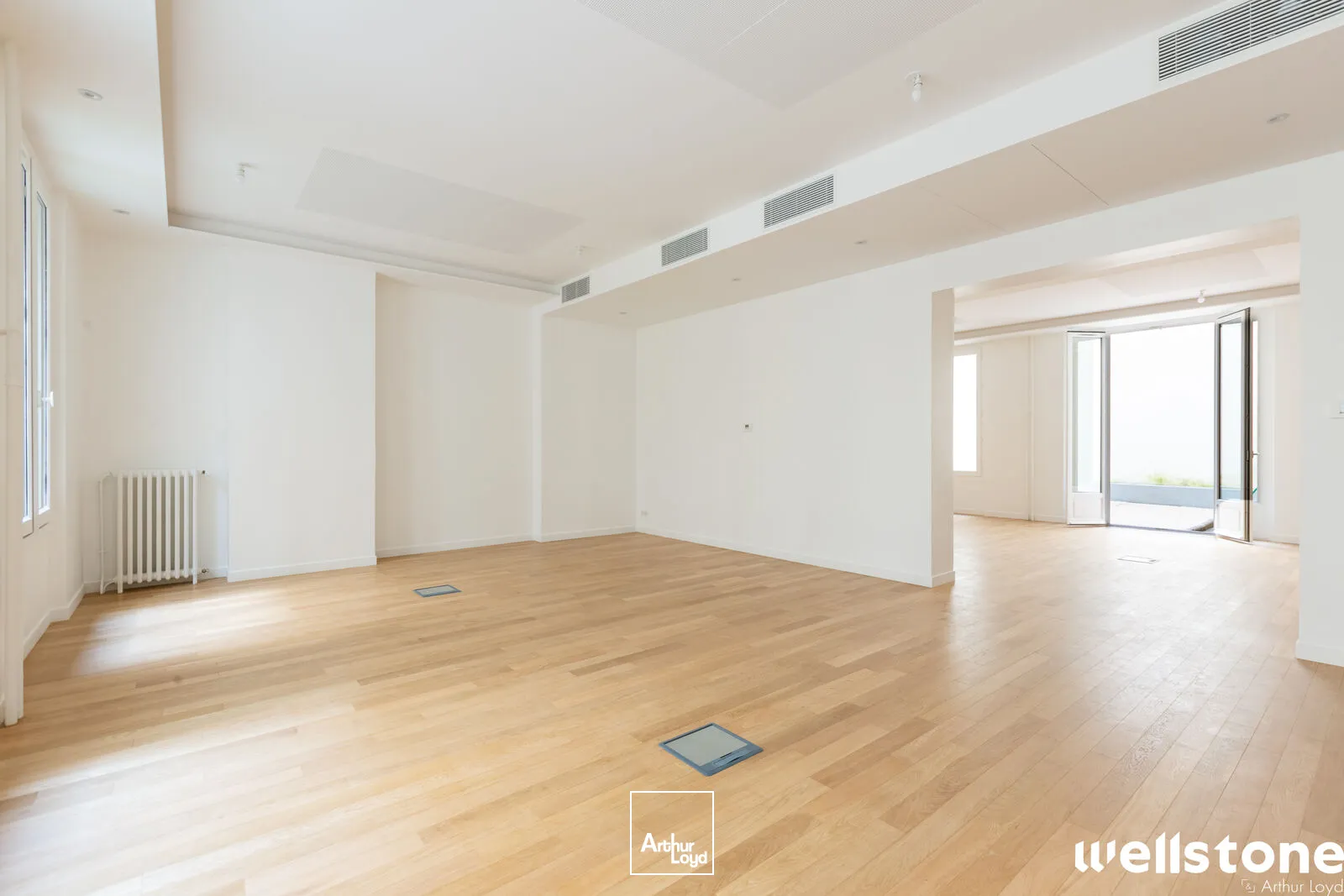 Bureaux à louer à PARIS 75008