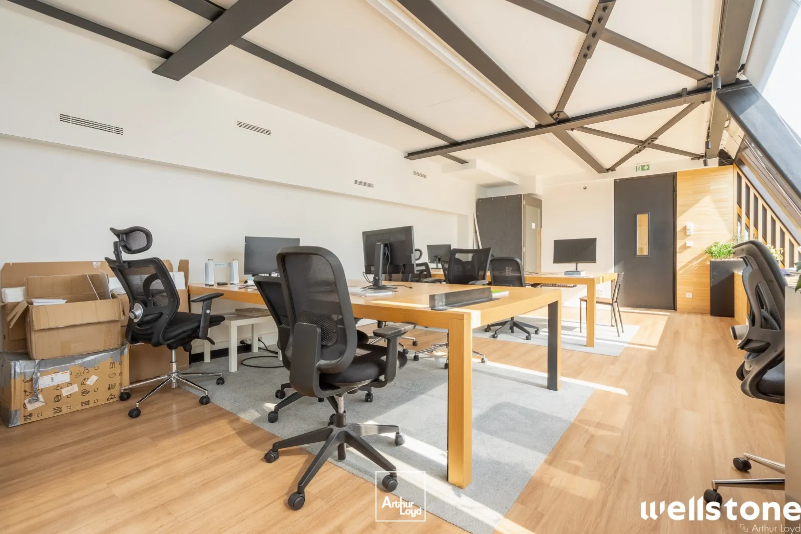 Bureaux à louer à PARIS 75018