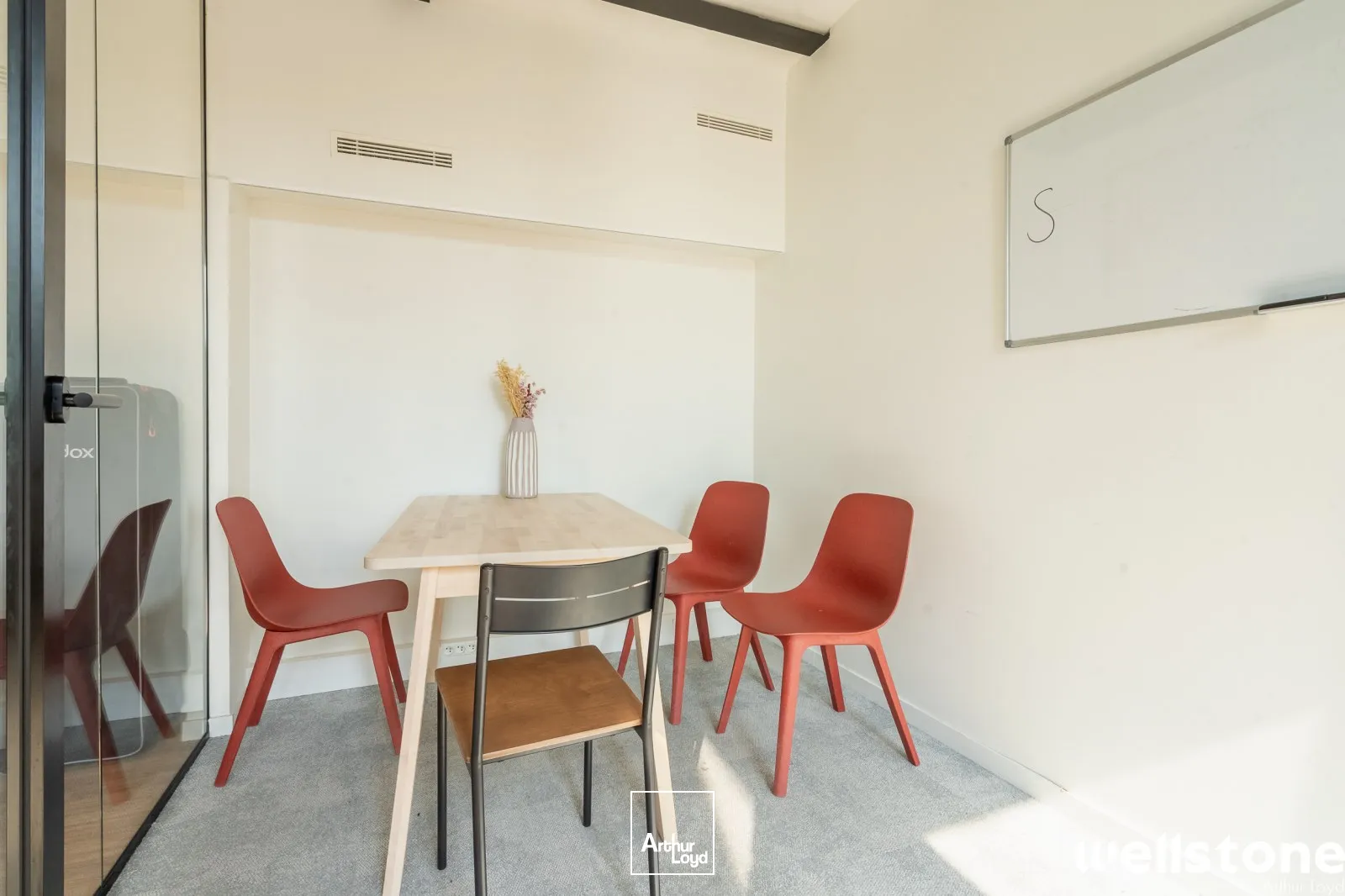 Bureaux à louer à PARIS 75018