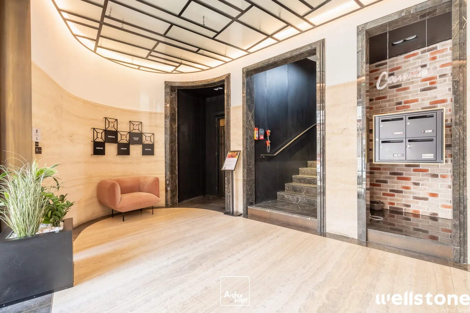 Bureaux à louer à PARIS 75018