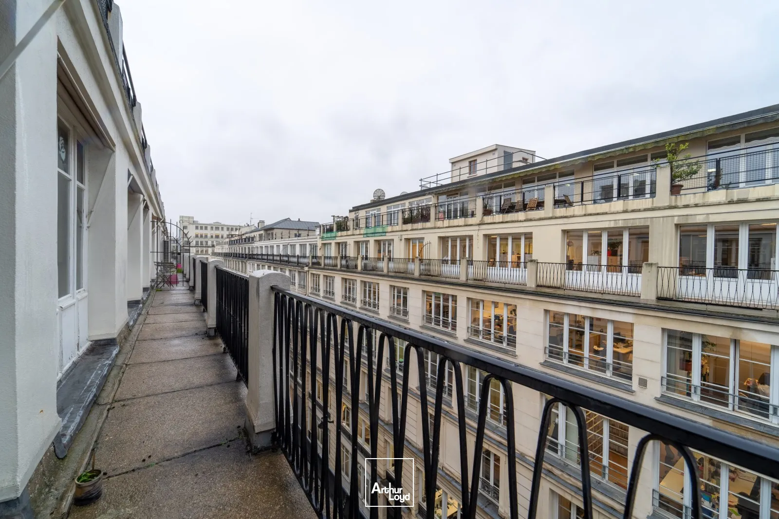 Bureaux à louer à PARIS 75010