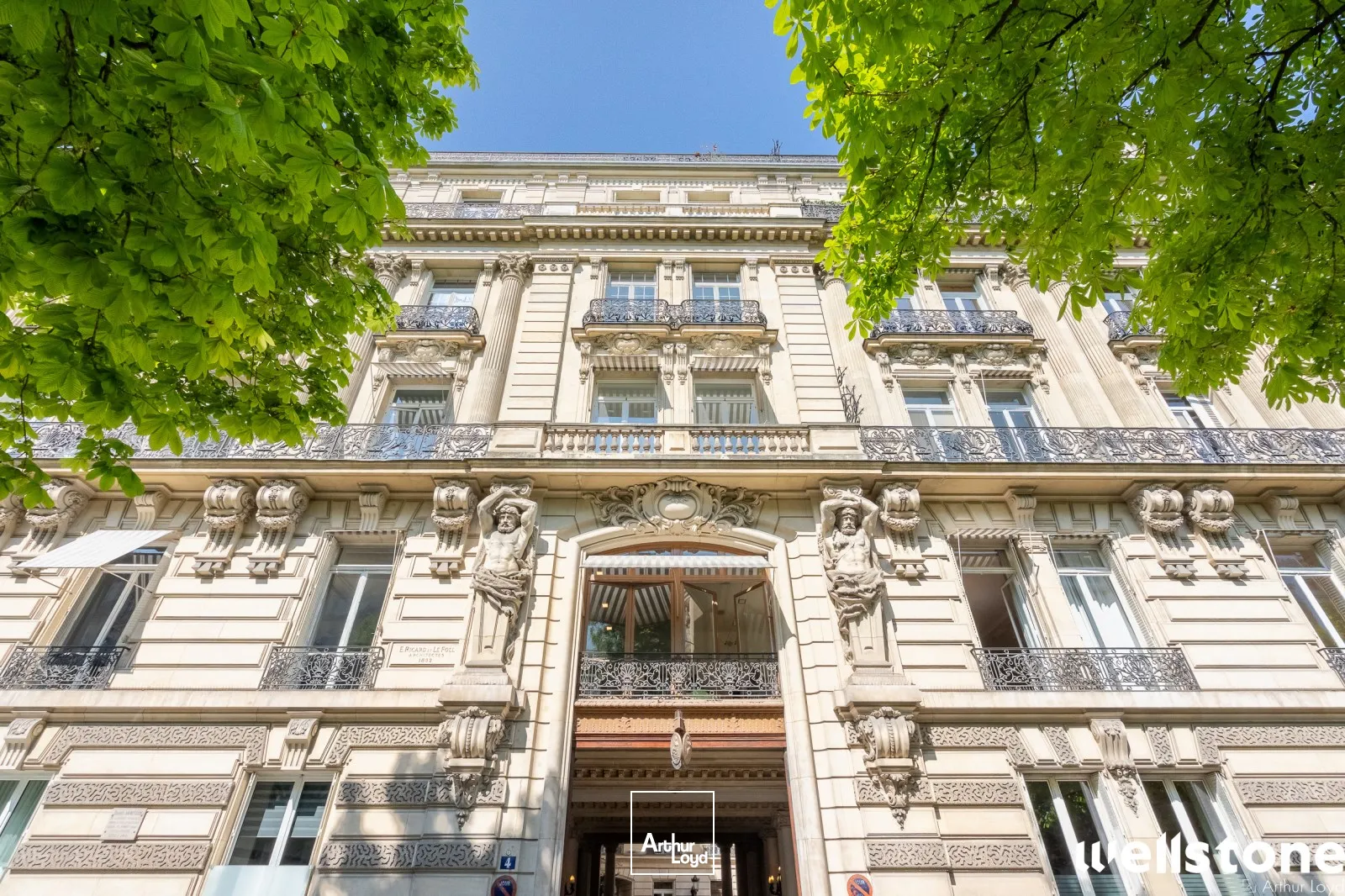 Bureaux à louer à PARIS 75008
