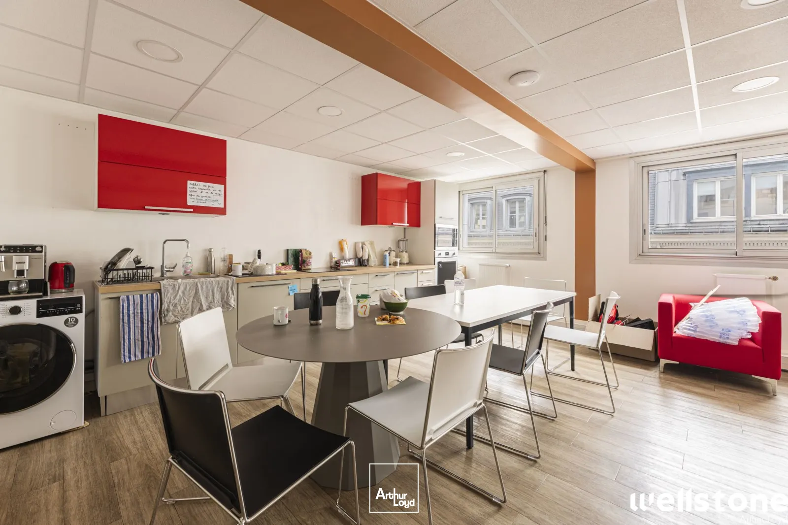 Bureaux à louer à PARIS 75008