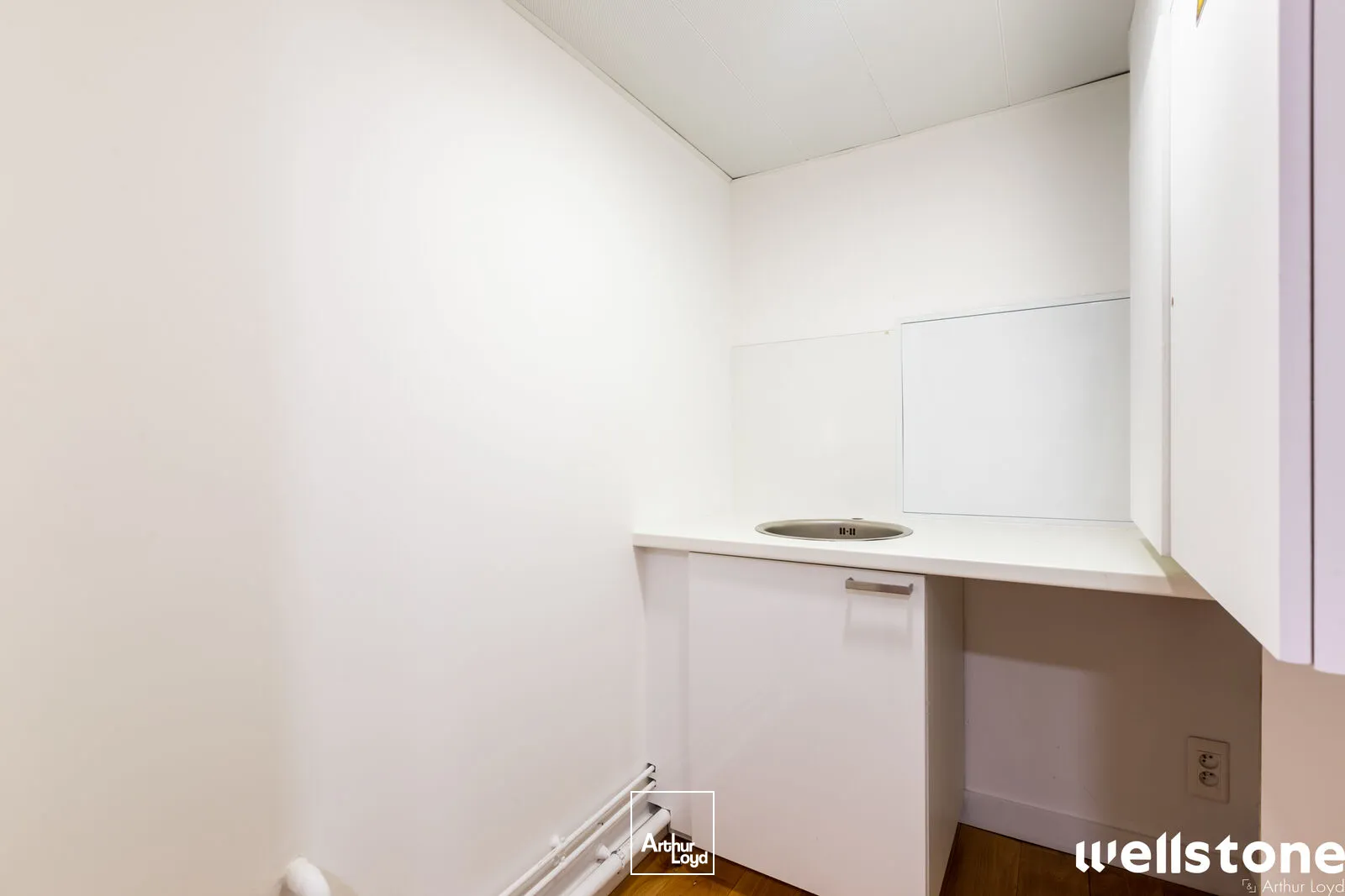 Bureaux a sous-louer à PARIS 75004