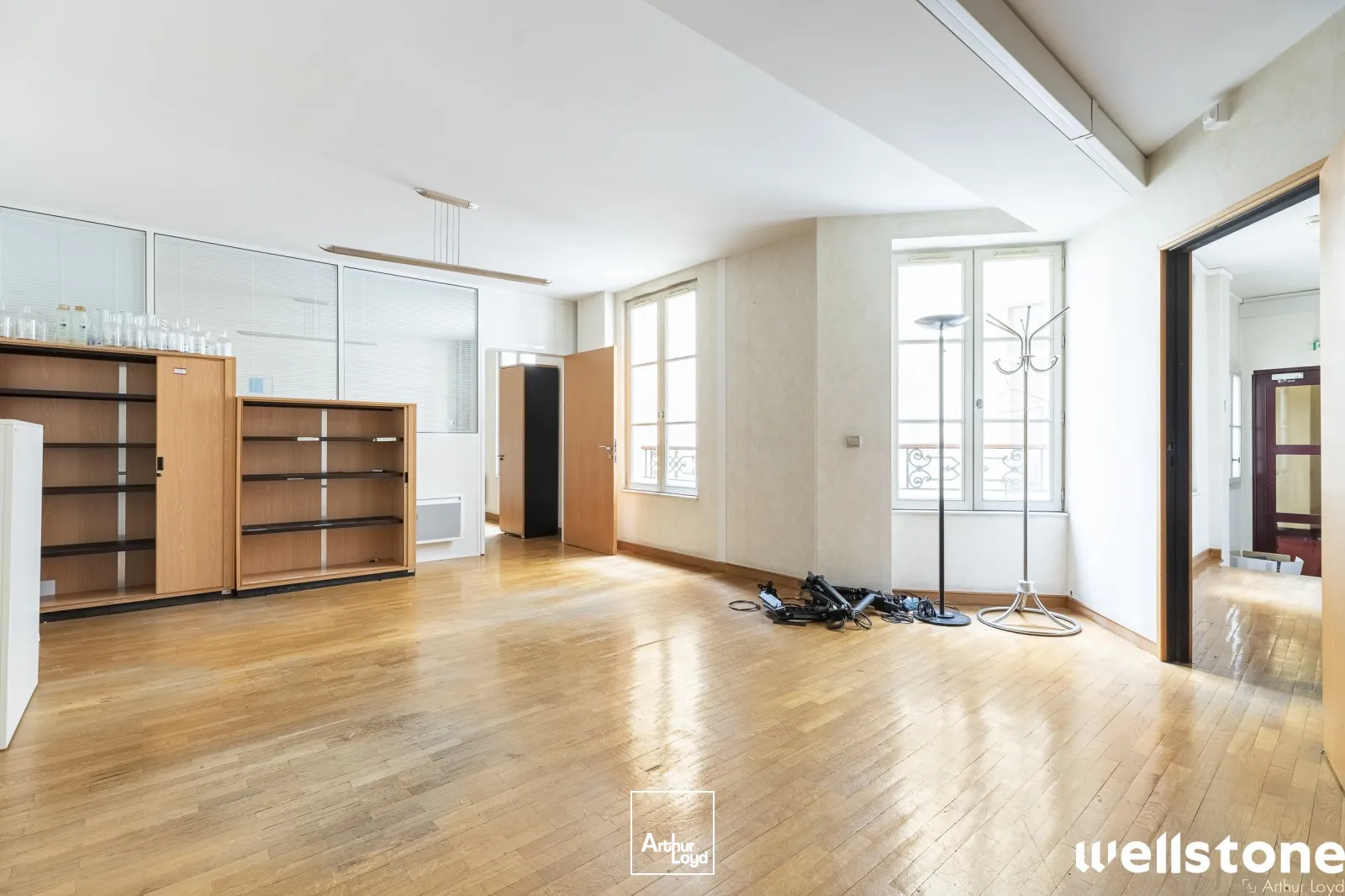 Bureaux à louer à PARIS 75006