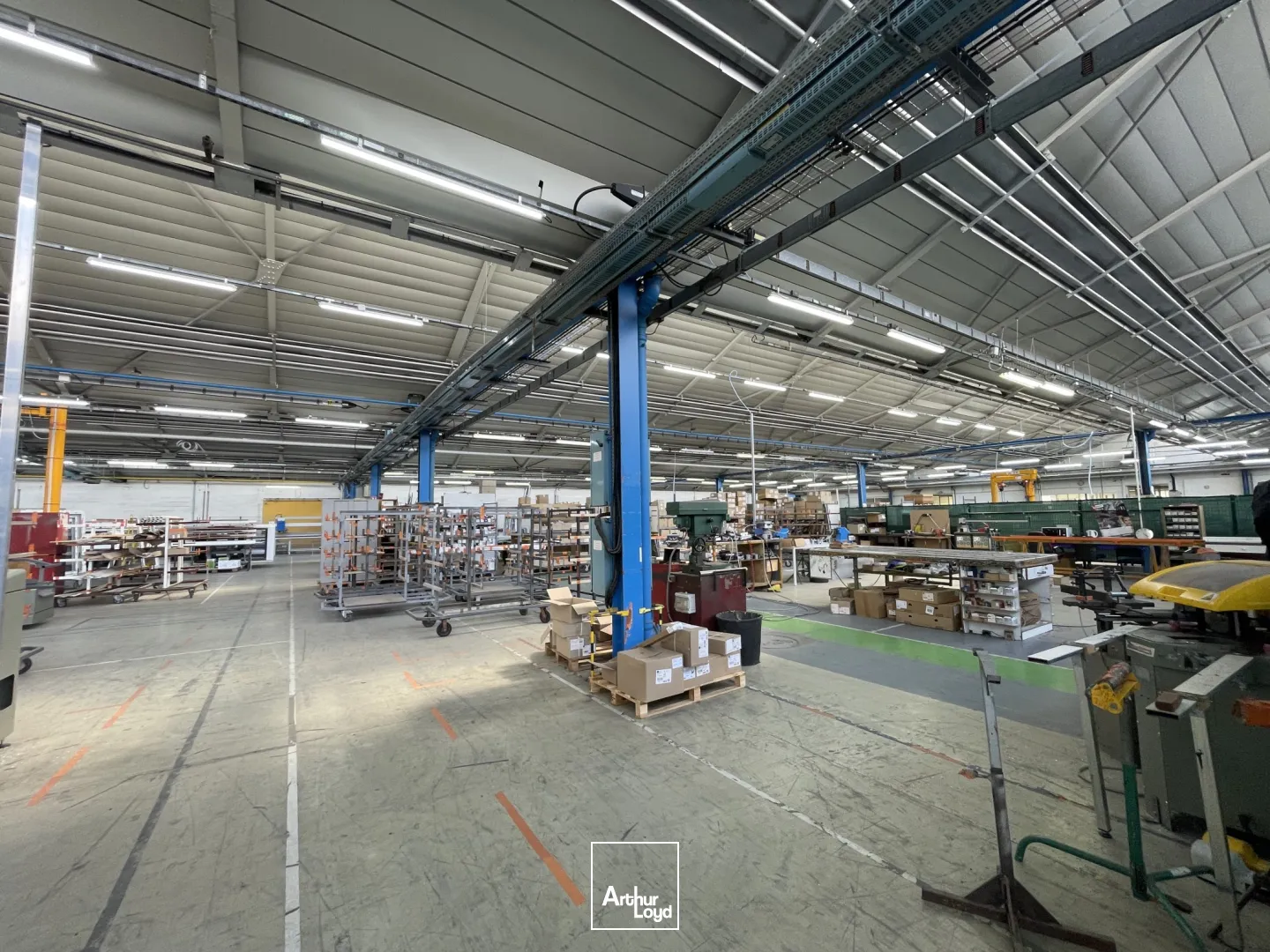 Locaux d'activité à louer à EVREUX 27000