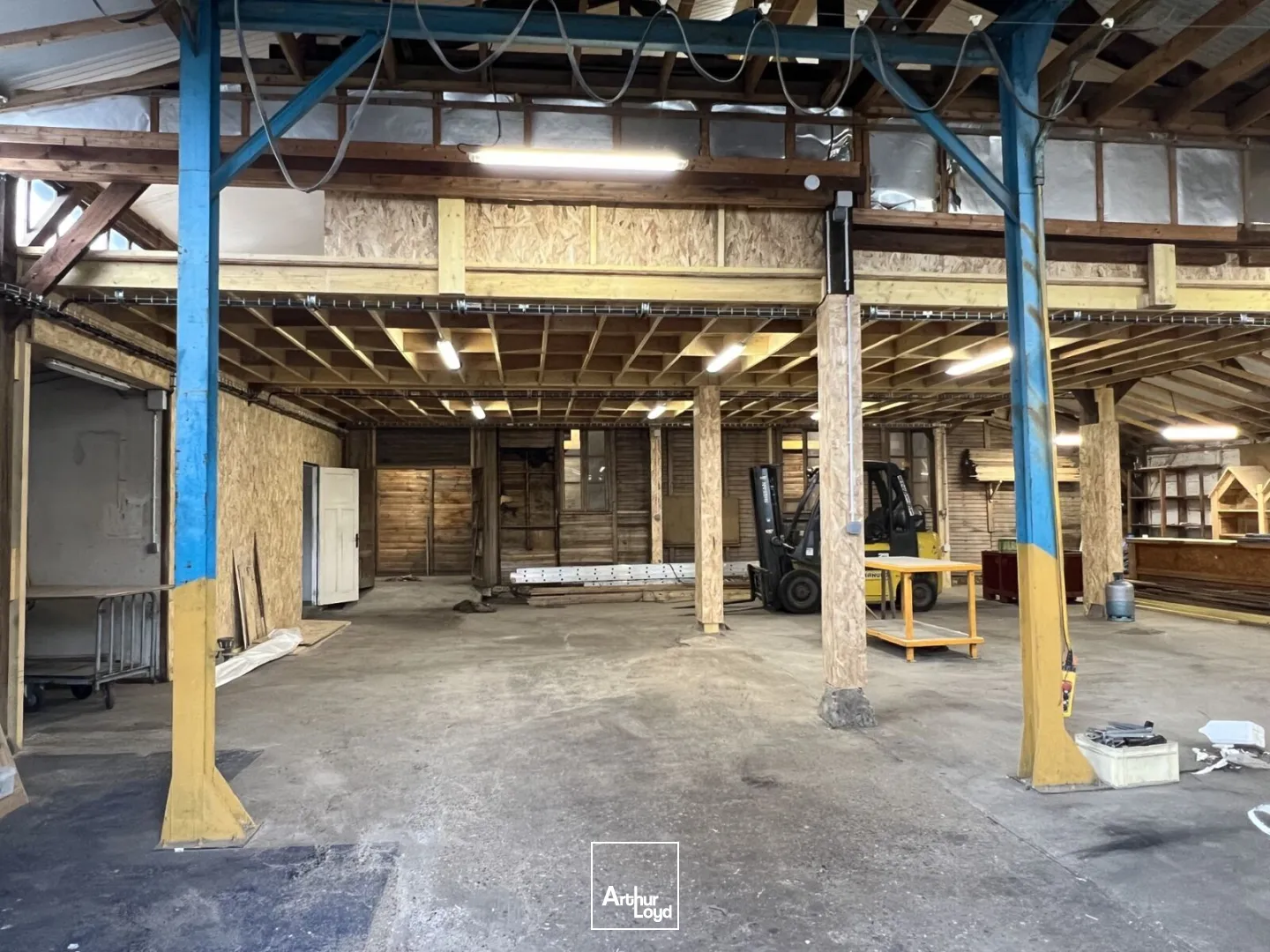 Locaux d'activité à louer à VERNON 27200