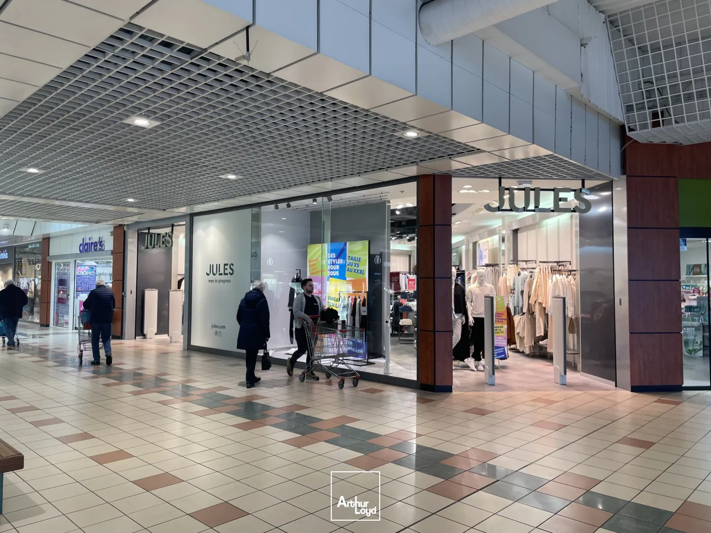 LENS 2: Emplacement Premium à Louer Vendin Le Veil