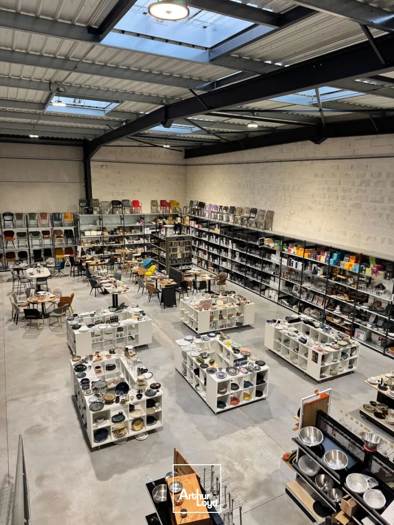 ZONE INDUSTRIELLE LA CHAPELLE D ' ARMENTIERES ENTREPOT A LOUER 