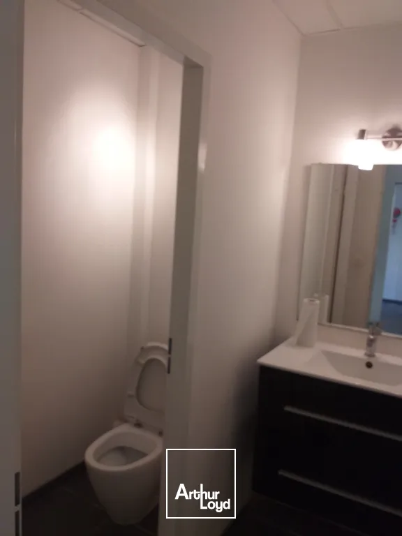 A vendre Bureaux 52M2 ZFU DILLON