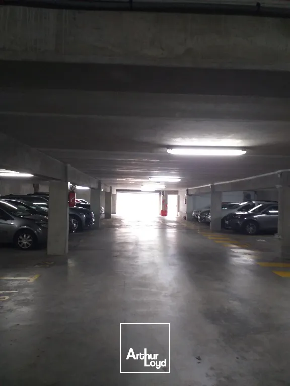 A vendre Bureaux 52M2 ZFU DILLON