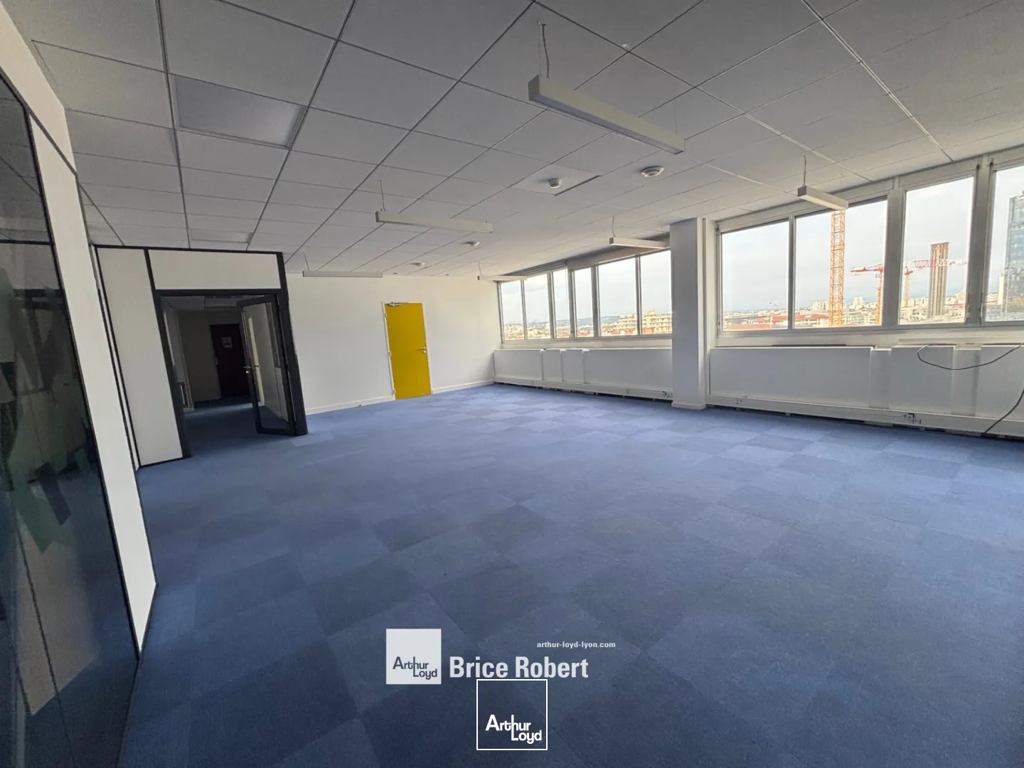 A louer - LE BRITANNIA - Bureaux lumineux - Lyon 3ème Part-Dieu 