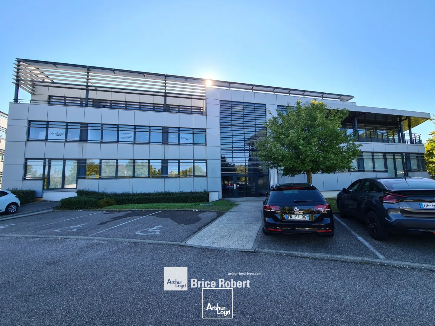 A louer - EUROPARC- Bureaux au sein d'un complexe tertiaire de dernière génération - Saint Priest