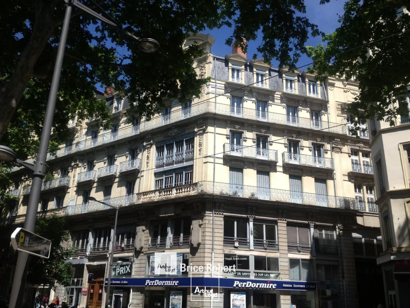 A louer - Bureaux haussmanniens rénovés - Lyon 3ème Préfecture