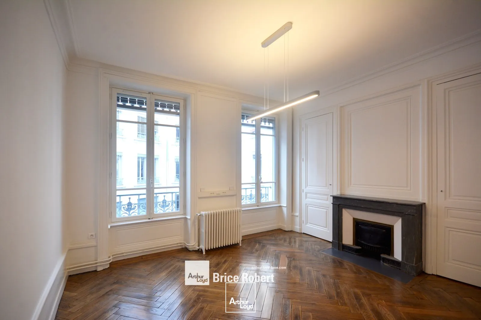 A louer - Bureaux haussmanniens rénovés - Lyon 3ème Préfecture