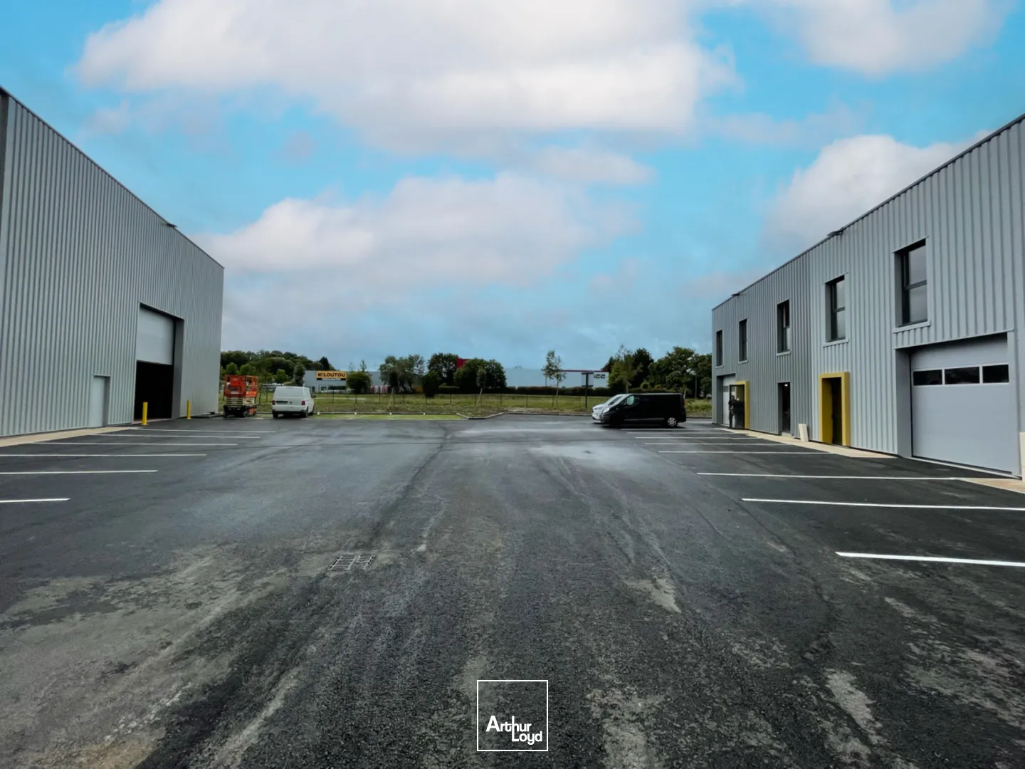 Cellule activité artisan 168 m2