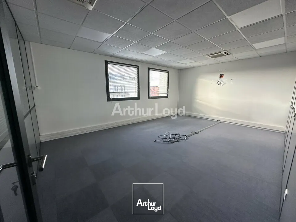 Plateaux de bureaux d'environ 324m2 - REIMS/CLAIRMARAIS