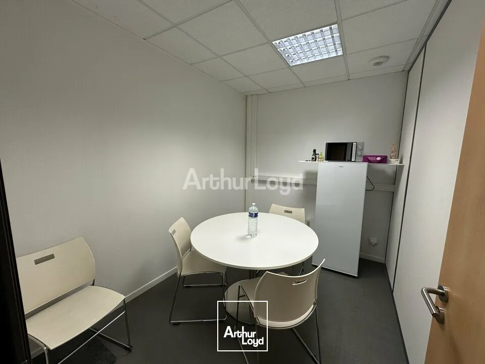 Plateau de bureaux cloisonné d'environ 186m2 REIMS CENTRE GARE