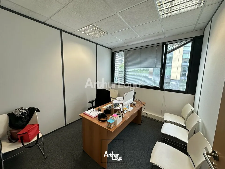 Plateau de bureaux cloisonné d'environ 186m2 REIMS CENTRE GARE